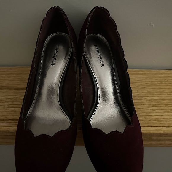 Burgundy low heel - Picture 3 of 3